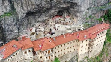 Sümela Manastırı eski günlerine kavuştu